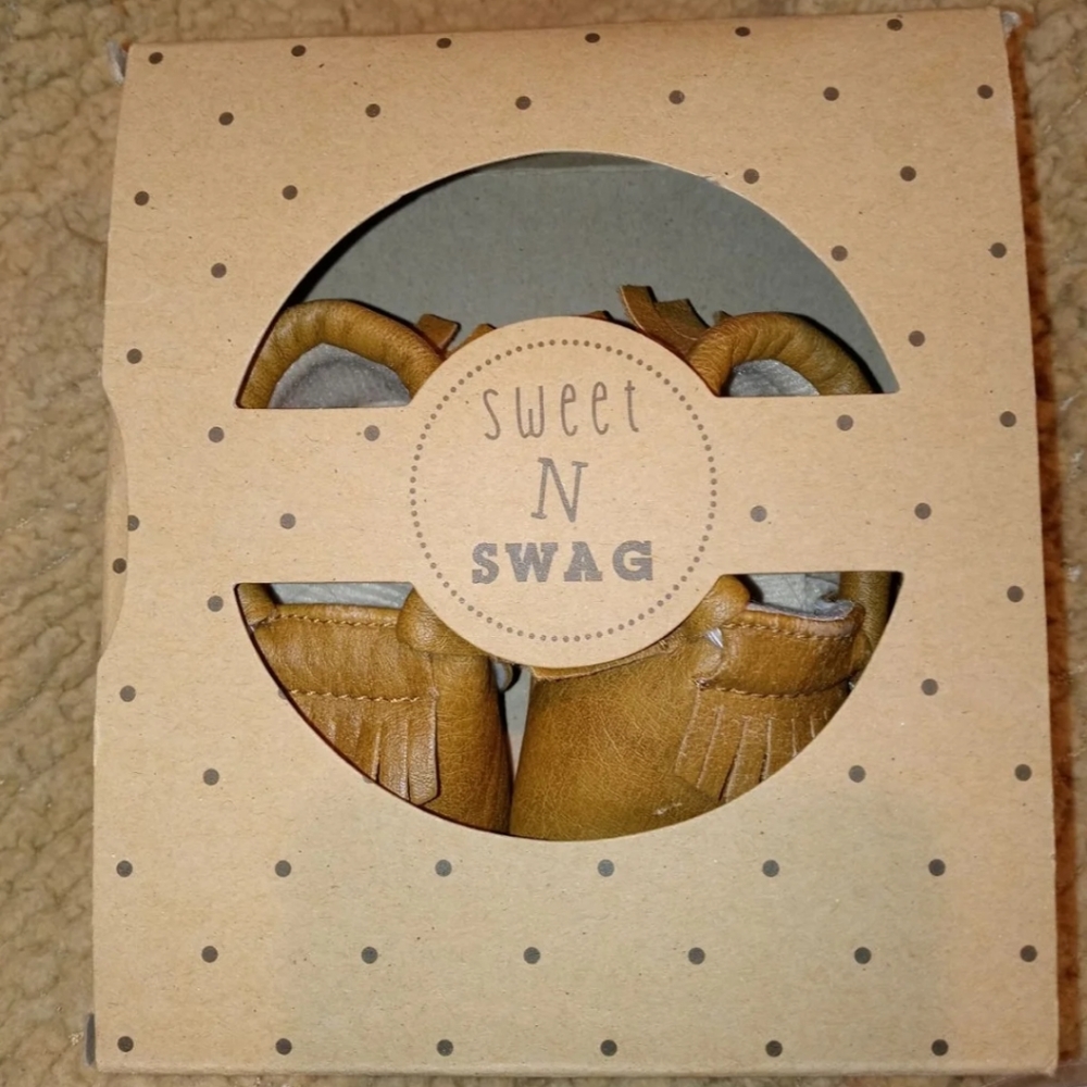 Tan sweet n swag moccs